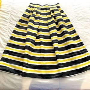 NY&C Eva Mendes midi a line skirt 🌻